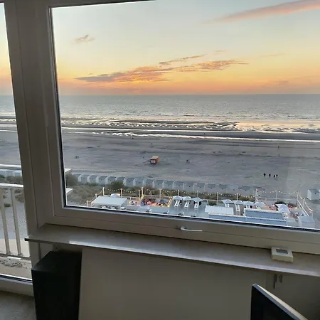 Lejlighed In Nieuwpoort-bad With Sea View *