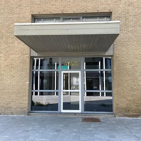 In Nieuwpoort-bad With Sea View *